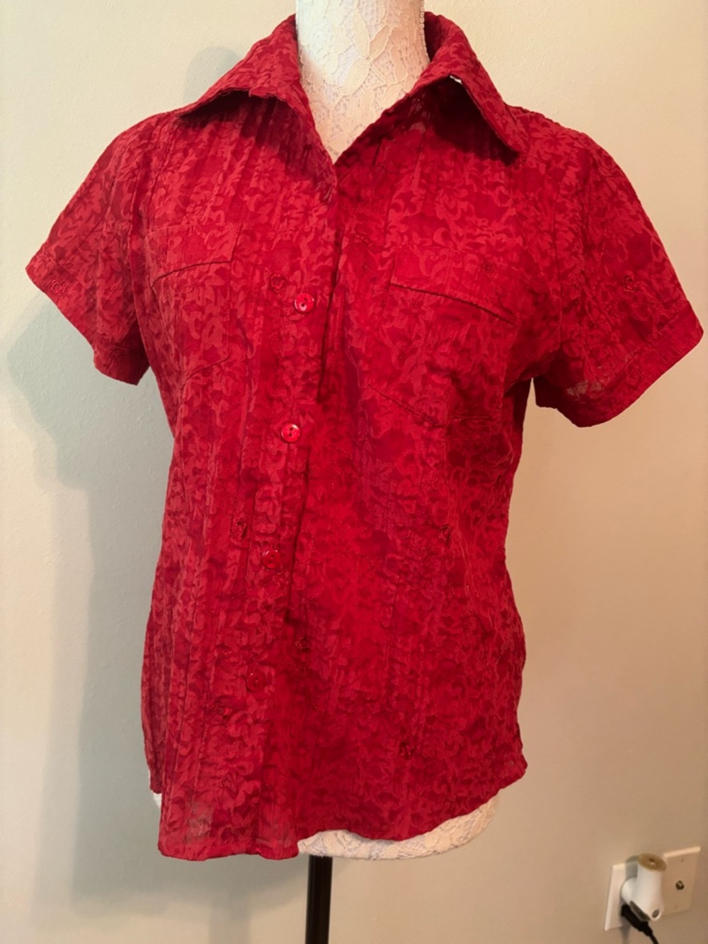 TanJay Red Short-Sleeve Button Down Shirt with Subtle Pattern